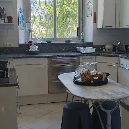 170 M2 With Terrace Near Croisette Appartamento